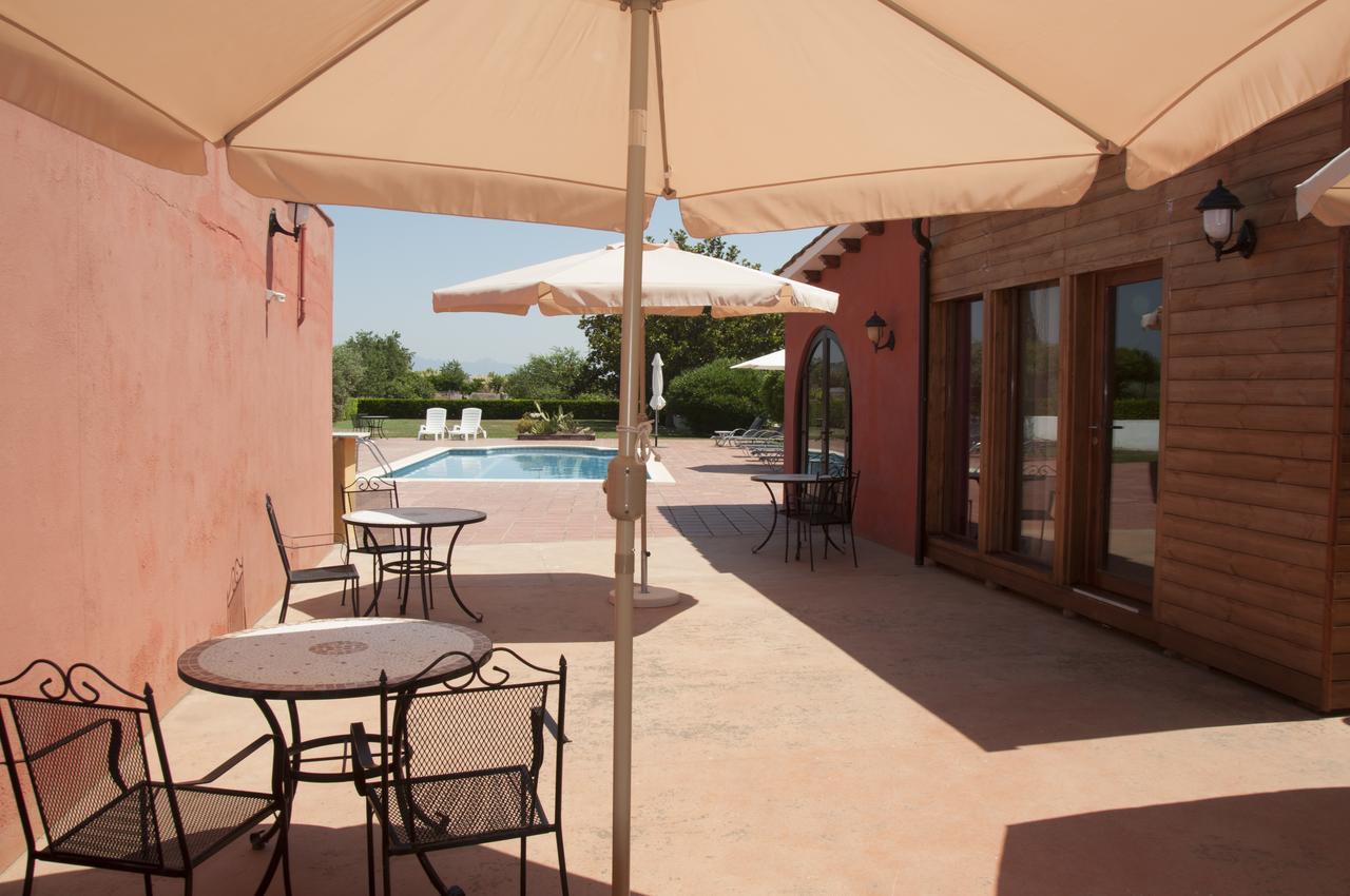 Hotel Rural Cal Ruget Vilobi Del Penedes エクステリア 写真
